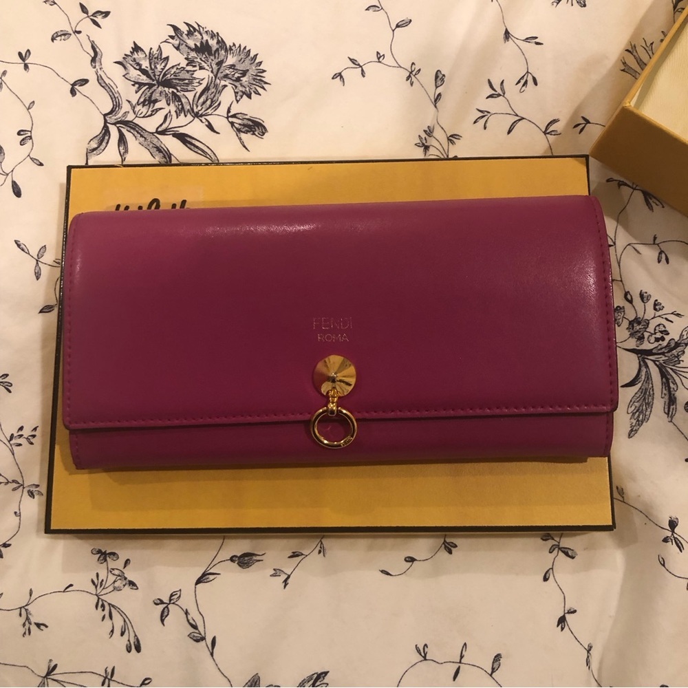 New in Box Fendi wallet - Picture 4 of 8